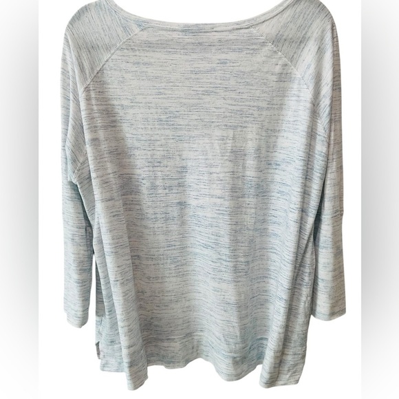 Lisa Todd Womens V Neck Top Blouse White Blue XL 100% Cotton 🩵 - Picture 2 of 5